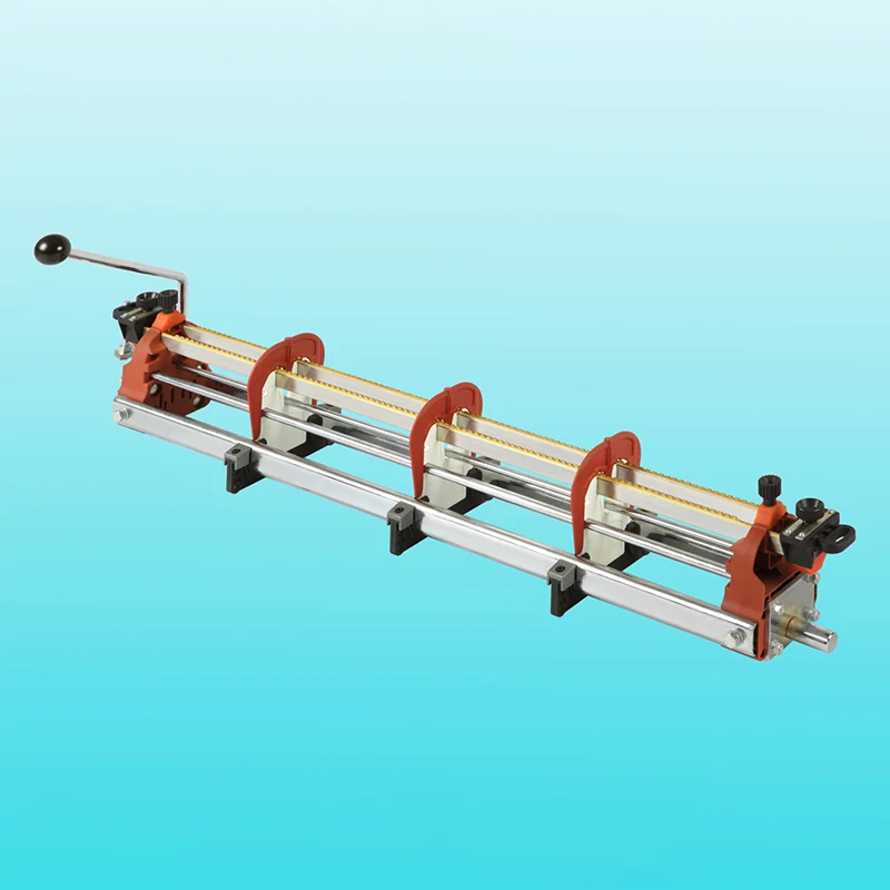 シャトルレス織機で使用されるユニバーサル 8 列経糸停止装置はどこにありますか?